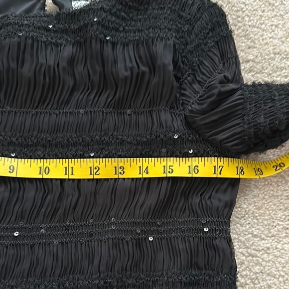 A. Calin by Flying Tomato Black Smocked Long Sleeve Sequence Details Women’s S - Picture 7 of 8
